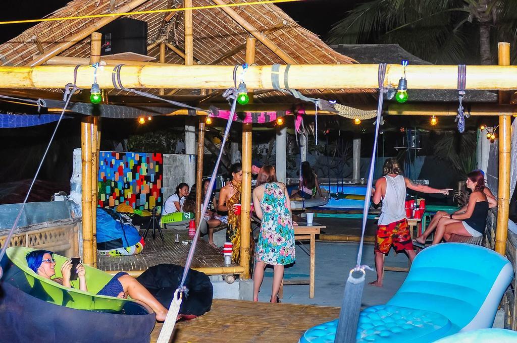 Jeepney Hostel And Kite Resort Balabag  المظهر الخارجي الصورة